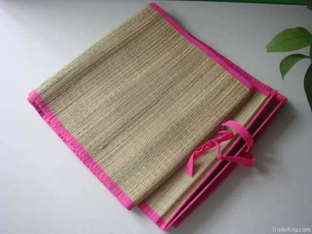 Foldable Straw Beach Mat
