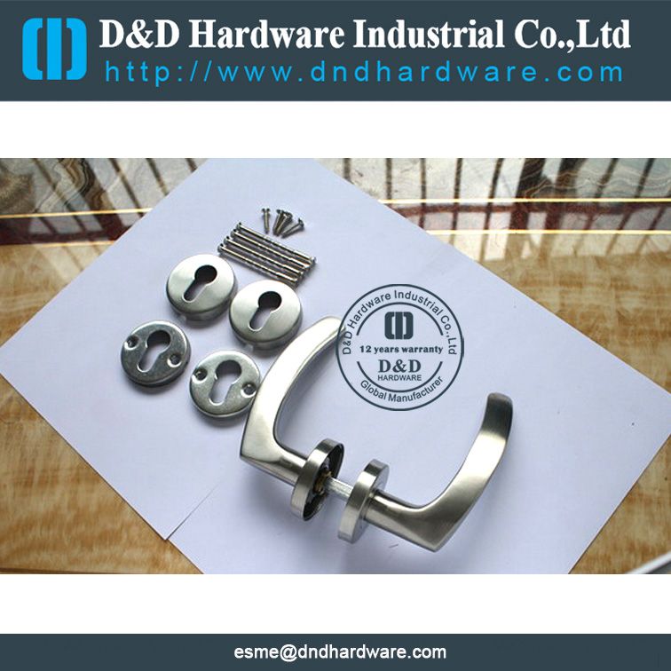 Fire Rated/en 1906 Standard Solid/casting Door Handle 