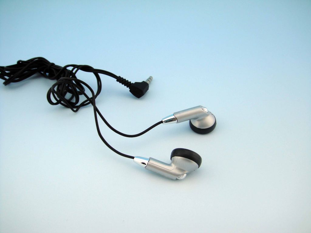 Hot Sale Cheap Traditional mp3/mp4 Earbud