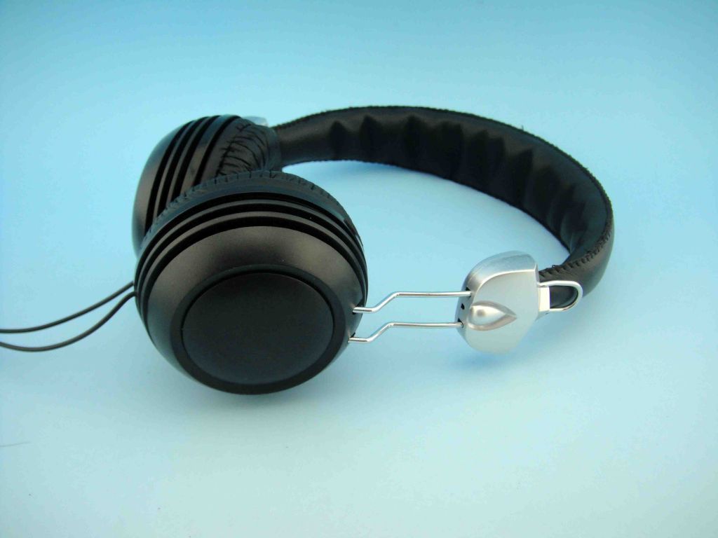 Stereo Headsets for Computer