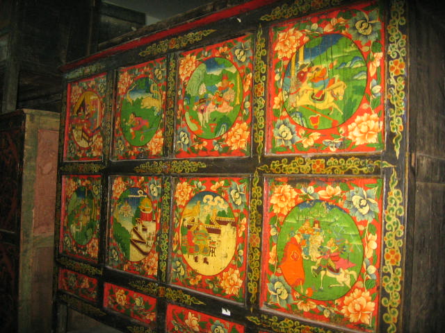 Tibet cabinet