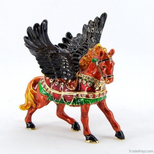 2013 New Design Decorative Vivid Flying Horse Metal Jewelry Box