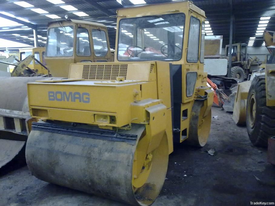 Used BOMAG Roller, Double Drum Roller