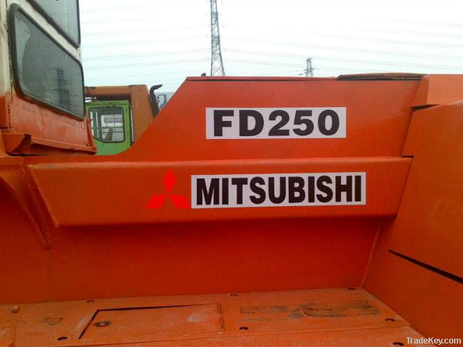 Used Mitsubishi Diesel Forklift, FD250