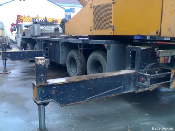 Used Hydraulic Truck Crane, KATO NK400E