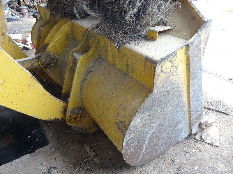 Used Komatsu WA320-5 Loader