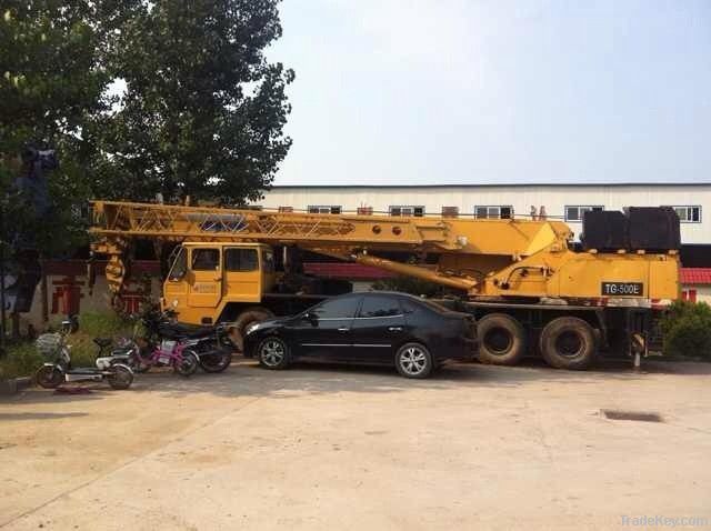 Used Japan Tadano Crane TG500E, model 2003