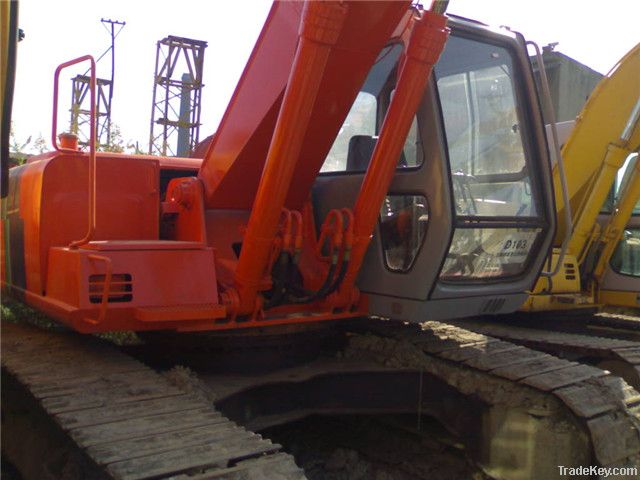 Used Hitachi Excavator EX200-2, Excellent Condition