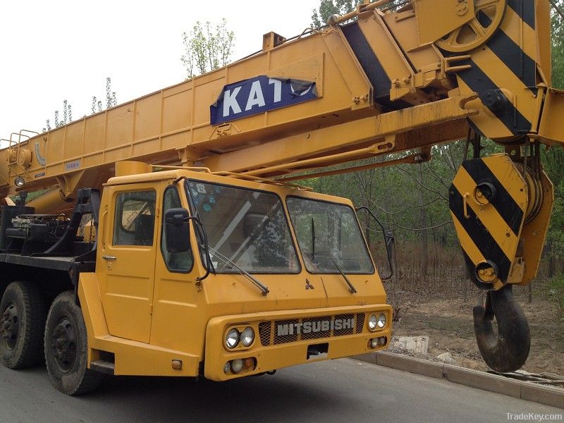 Used KATO NK400E Crane