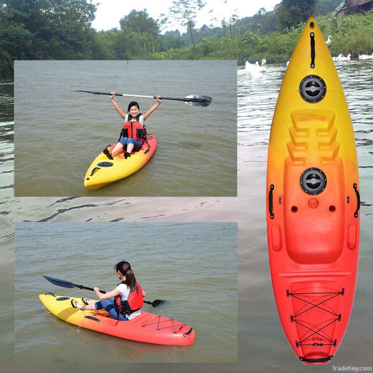 Single surfing kayak