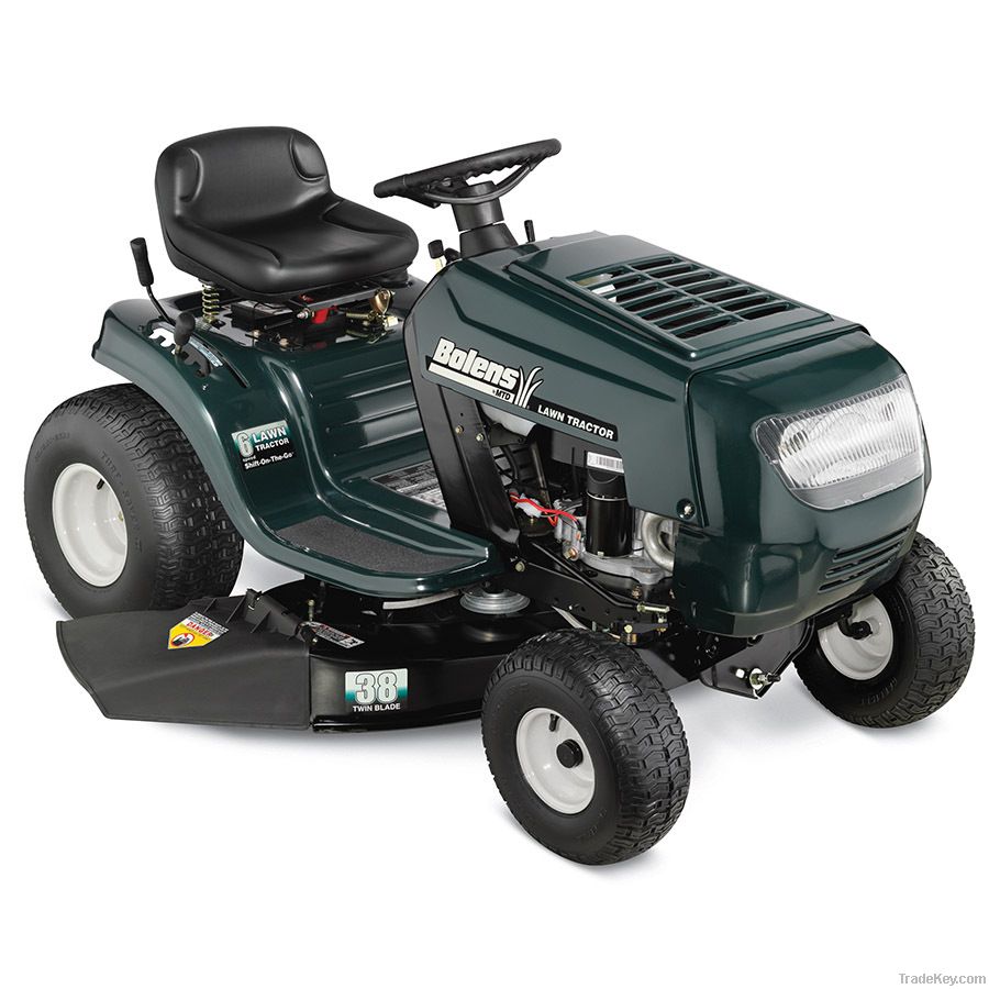 Bolens 13.5 HP Manual 38-in Riding Lawn Mower with Briggs & Stratton