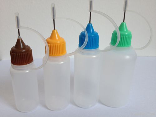 plastic e-cigaratee liquid bottle with child proof cap