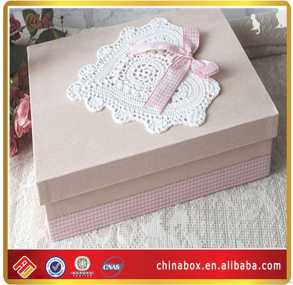 handmade with lace heart-shape paper gift packaging box