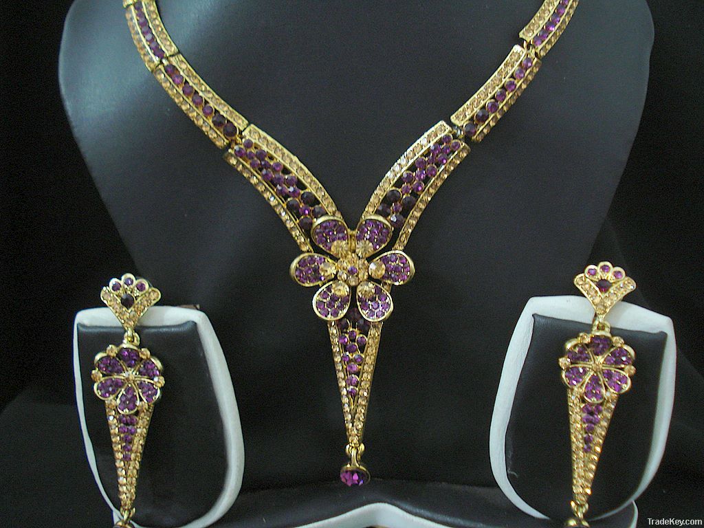 artificial jewellery