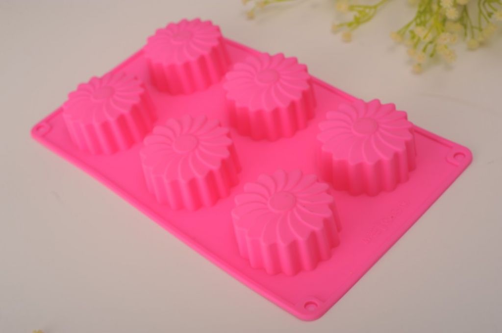 6 cup flower shape silicone cake mold