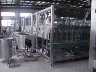 Mineral water filling machine