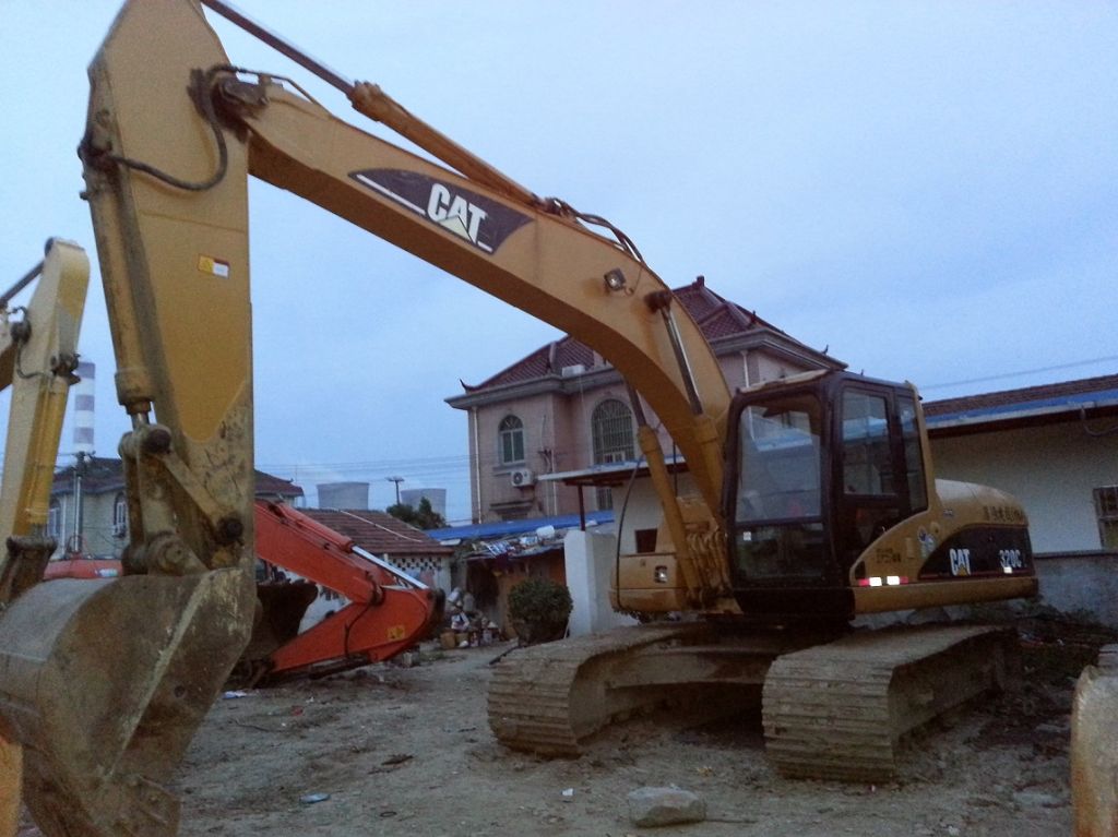 Used Excavator Caterpillar 320C