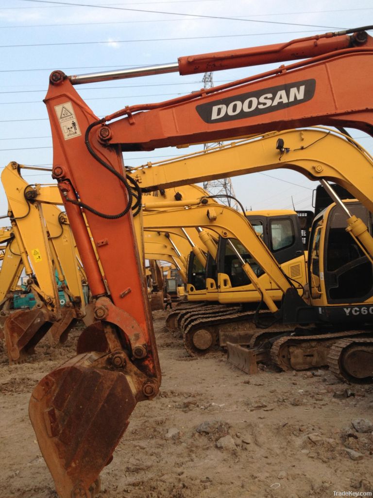 Used Excavator DOOSAN DH60-7