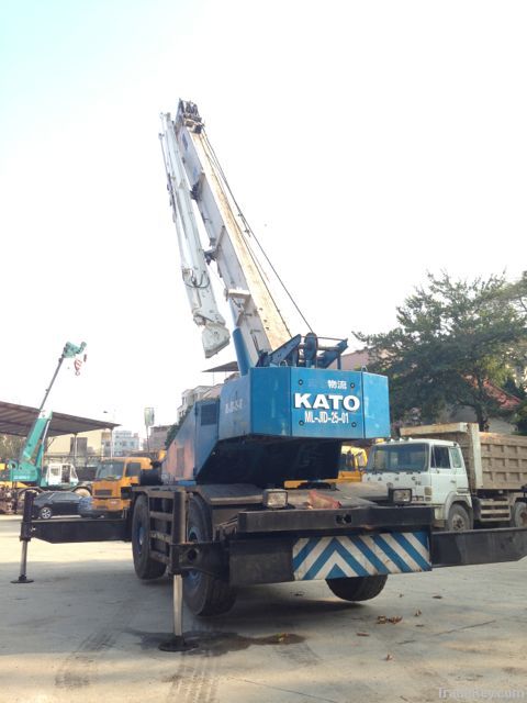 Used Cranes Kato KR25H-IIIL