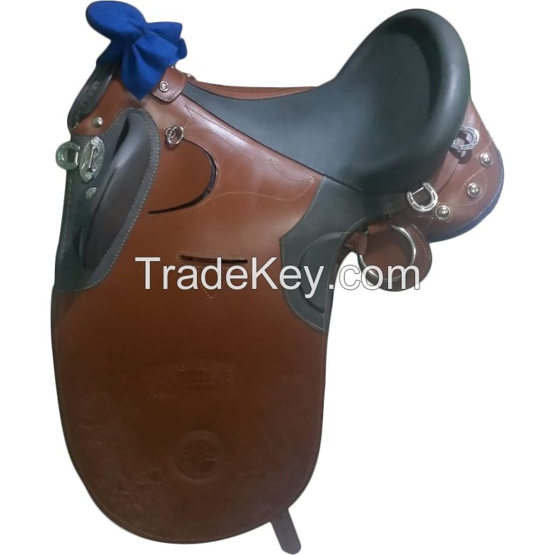 Genuine imported Leather Australian stock saddle Natural with rust proof fittings