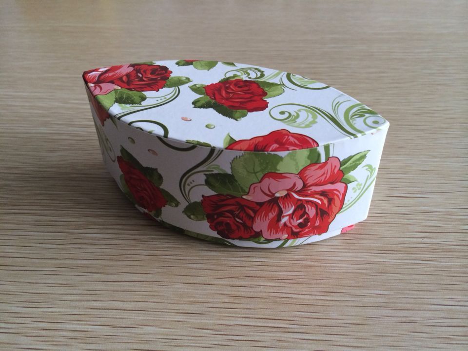 Gift box with printed flowers, 2 piece