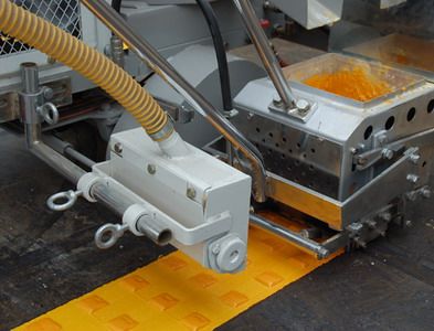 New type of   heat fusing road marking paint and PAAM