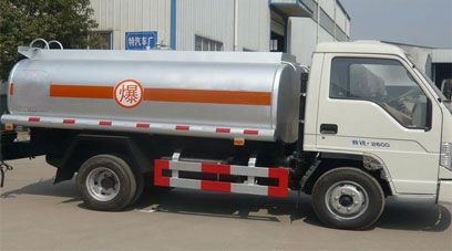 Fukuda era light truck tanker