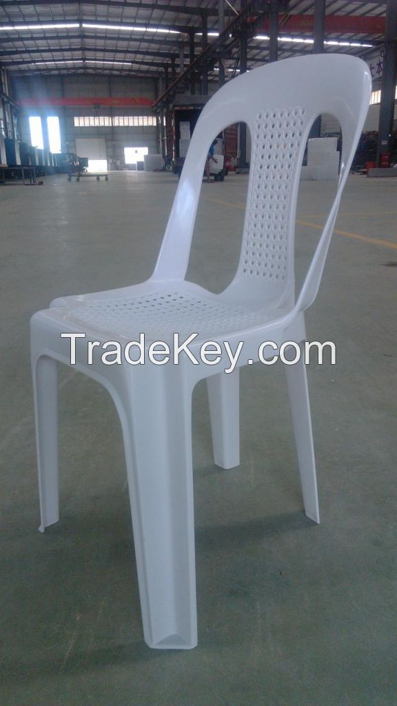 Dining Chair Specific Use and Modern Appearance solid plastic chair