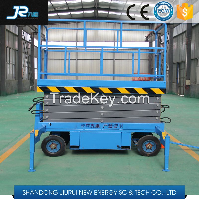 Heavy duty hydraulic man lift for cleaning