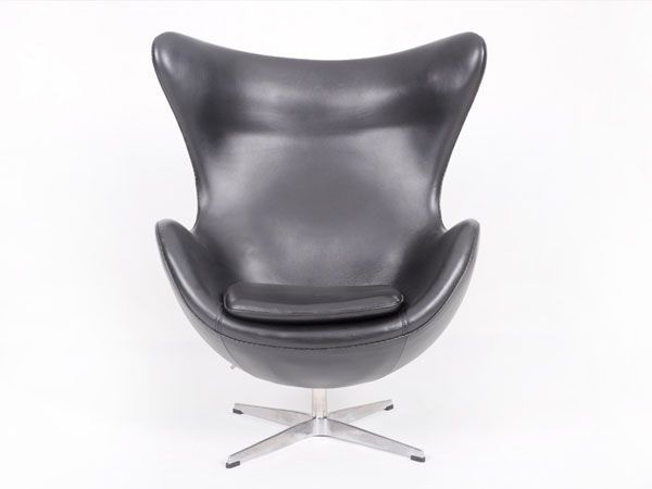 Jacobsen inspired Egg chair