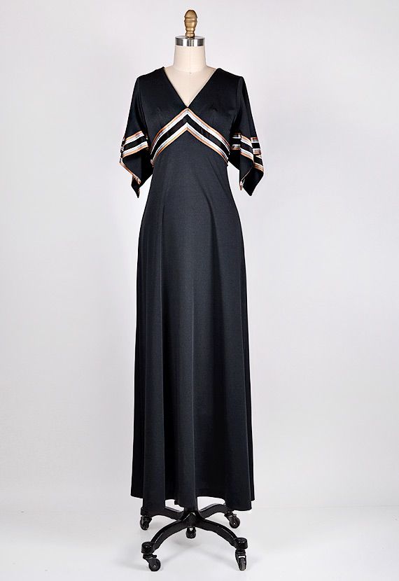 {Tailored Made. Sukiki's Studio} Vintage Polka Dot Dress