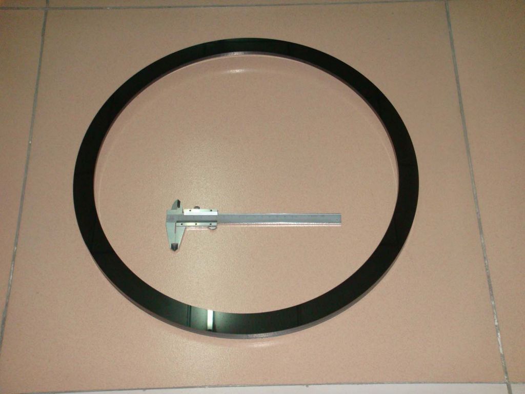 Pressureless sintered SiC sealing rings