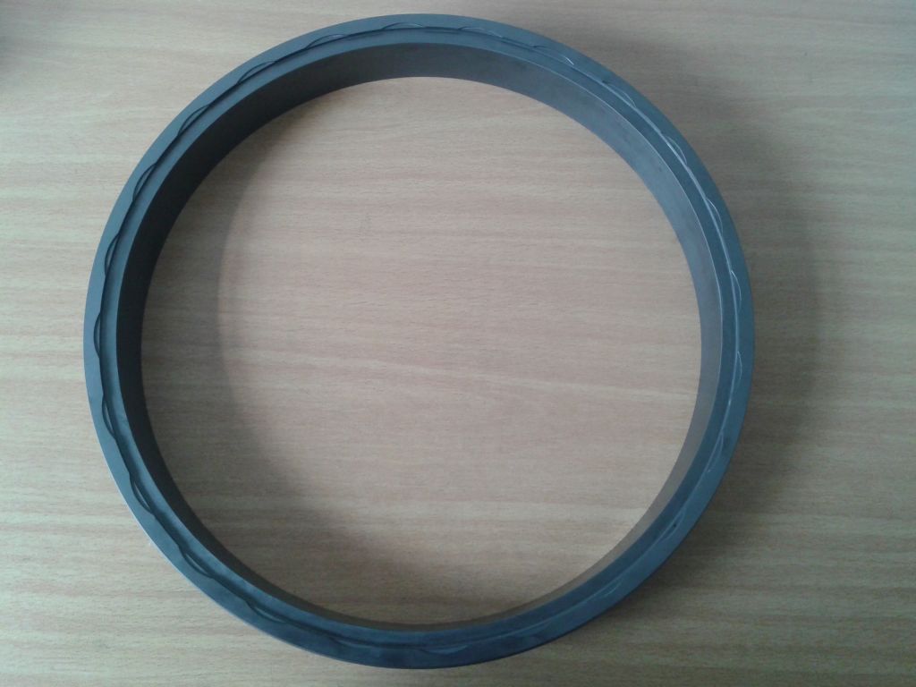 Pressureless sintered SiC sealing rings