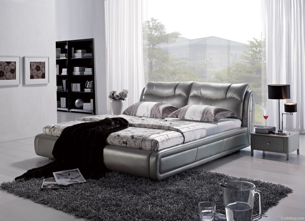 Leather Bed (8013)