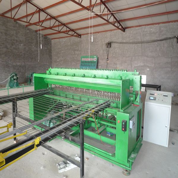 Full Automatic Stainless Steel Welded Wire Mesh Machine(in roll)