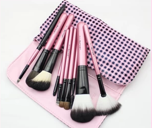 facial cosmetic brushes 