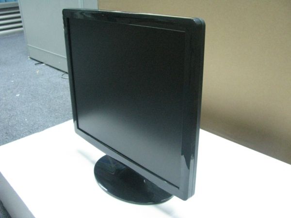 15 inch used lcd monitor for computer use,best price and good quality