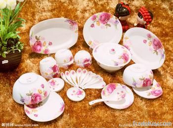 Fine porcelain Dinner set