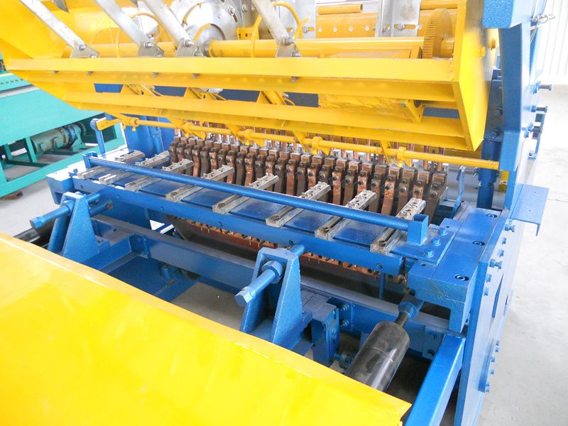 Wire Mesh Machine