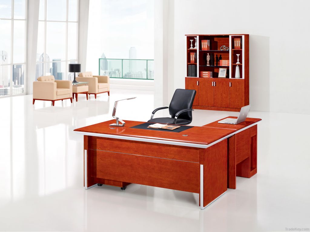 EXECUTIVE DESK D18518Y