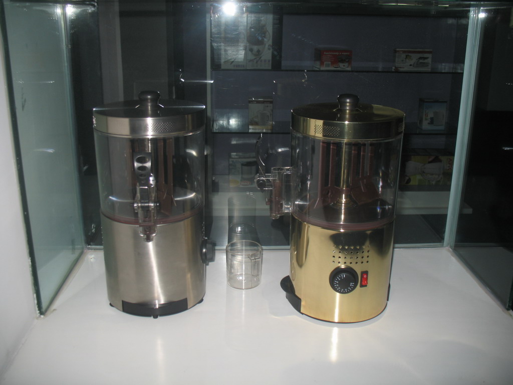 Hot Chocolate Dispenser