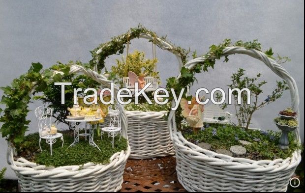 Willow Basket &amp; Natural Material &amp; Flower Basket with plastic liner