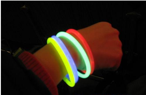 glow bracelets chemical light sticks 
