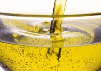 We sell sunflower oil refined and crude oil at affordable price