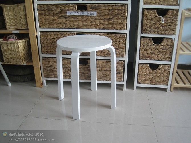 round stool