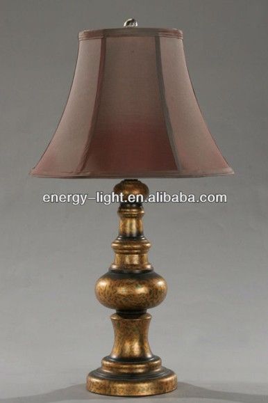 Traditional resin golden decorative table lamp