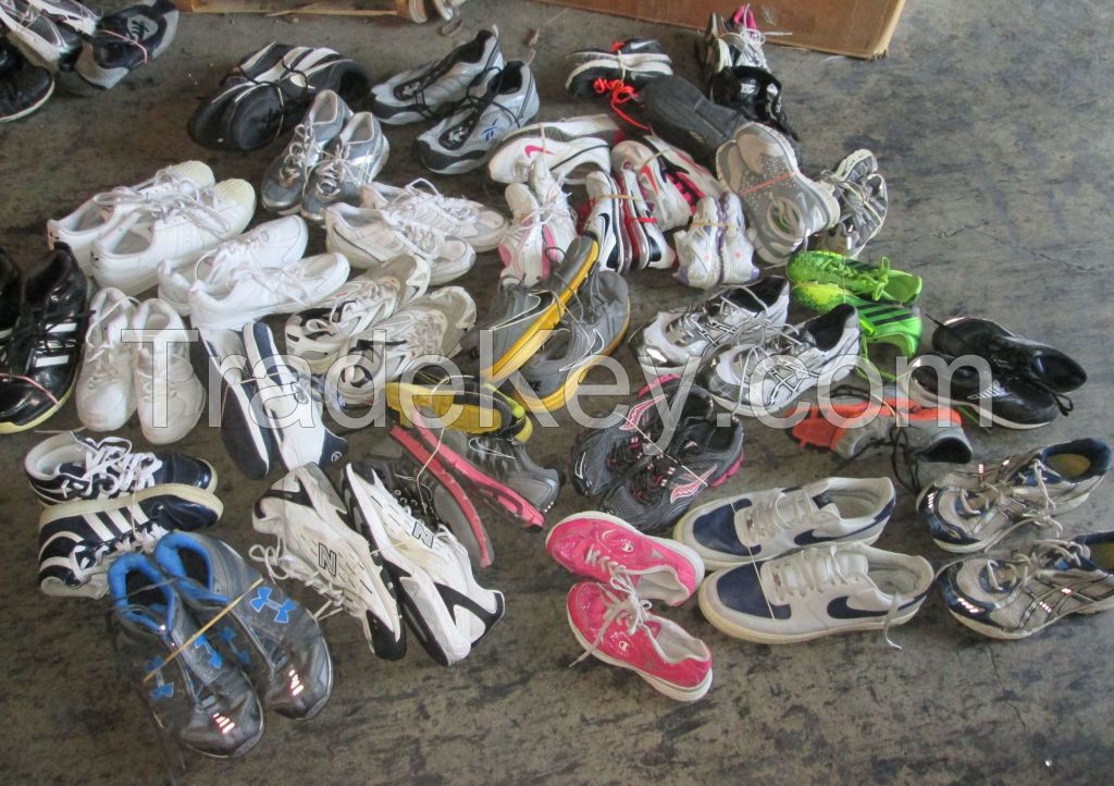 Used Canvas Shoes, Used Trainer shoes, Used Sneakers and Sports Shoes