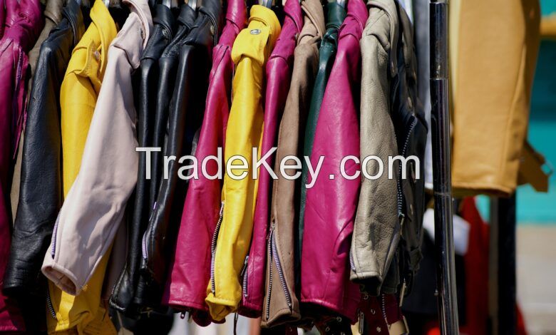 Used... - First class Second hand cloth in bales, Used Clothes, Jackets, Hoodies, Pullovers, Jeans and Leather.
