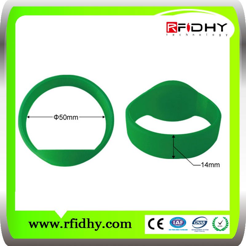 Silicone wristband