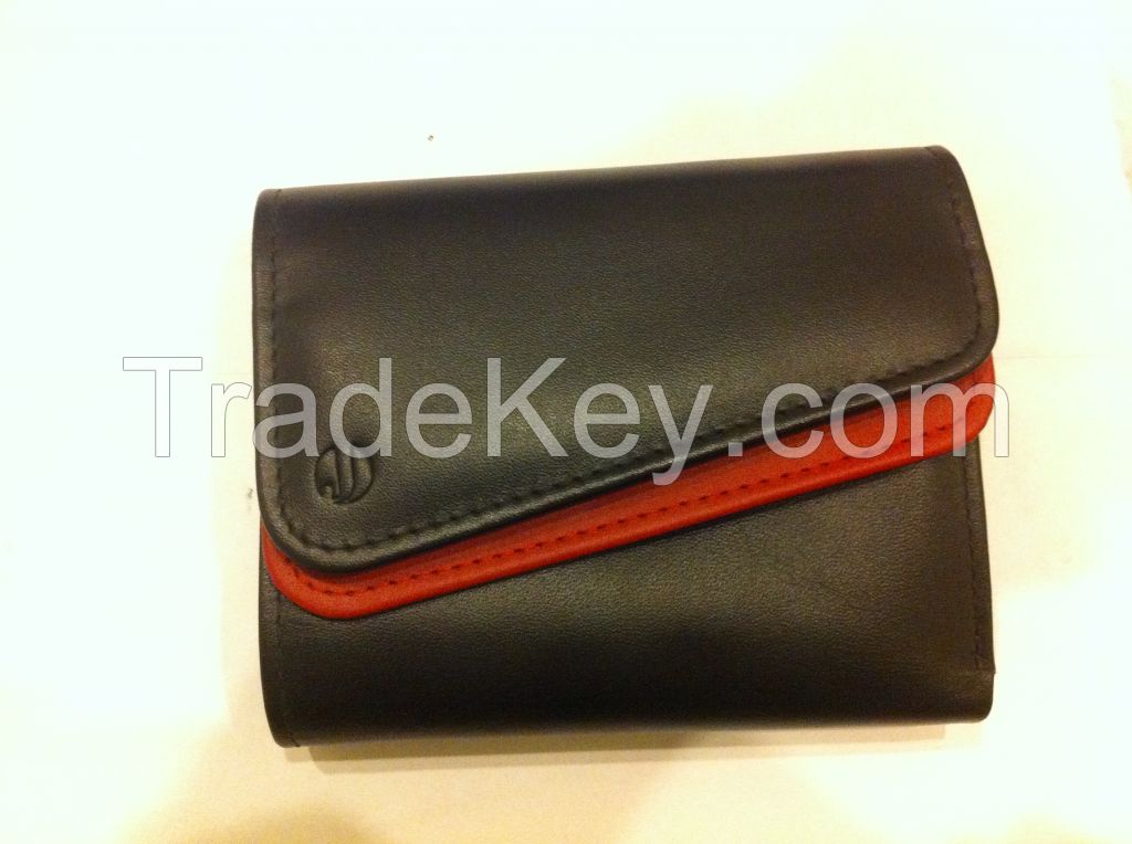 Leather goods for men, women, business and travel ware